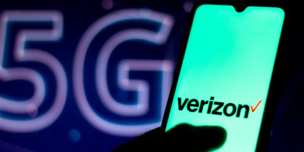 execs-from-snapchat,-verizon,-and-other-top-firms-explain-how-5g-could-supercharge-their-industries