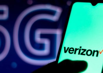 execs-from-snapchat,-verizon,-and-other-top-firms-explain-how-5g-could-supercharge-their-industries