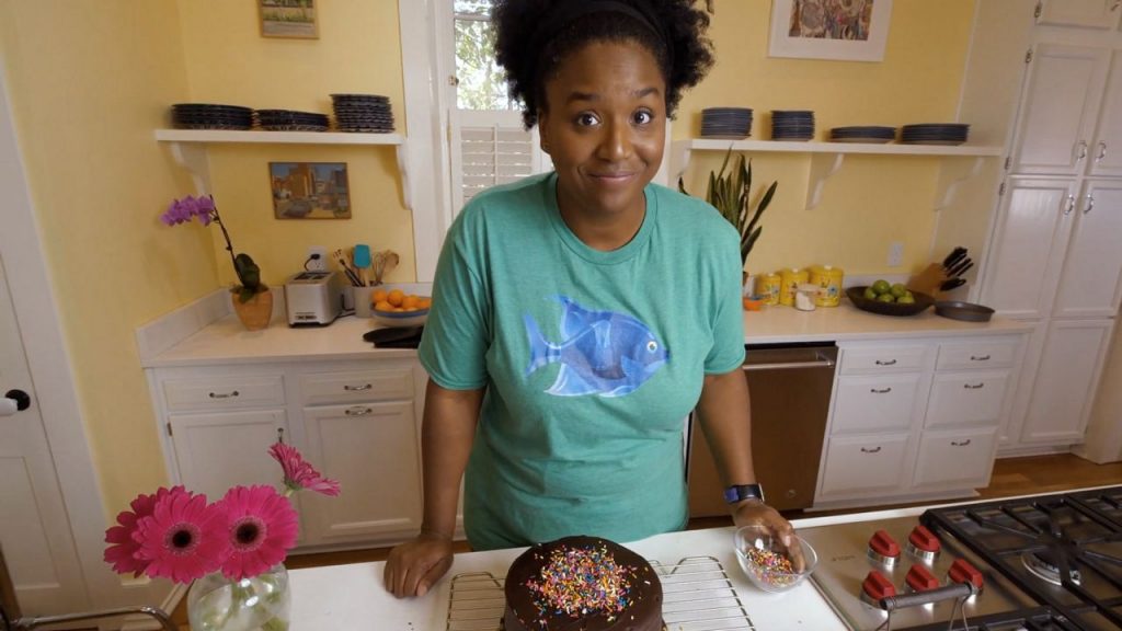 “learn-this-with-miss-fish”:-louisville-entrepreneur-and-mom-hosts-new-youtube-educational-…