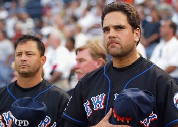 steve-cohen-says-black-mets-jerseys-are-back,-and-twitter-is-pumped
