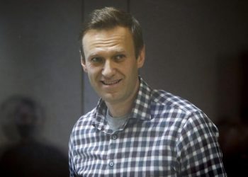 jailed-kremlin-critic-alexei-navalny-declares-a-hunger-strike:-instagram-account