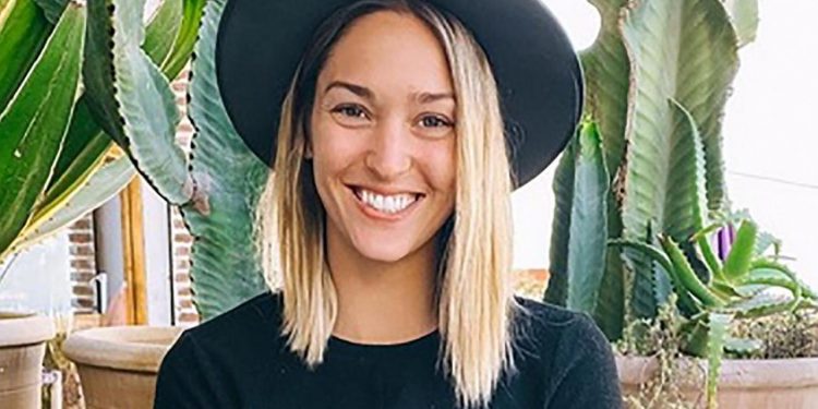 lee-macmillan,-instagram-influencer,-dead-by-suicide-at-28