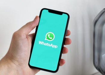 hoax-on-whatsapp-caused-thousands-to-go-to-get-vaccinated-in-seville