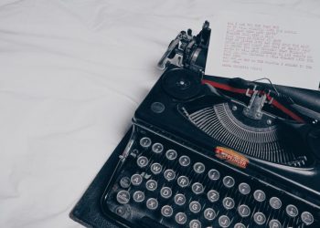 instapoets-to-follow-for-your-daily-inspirations