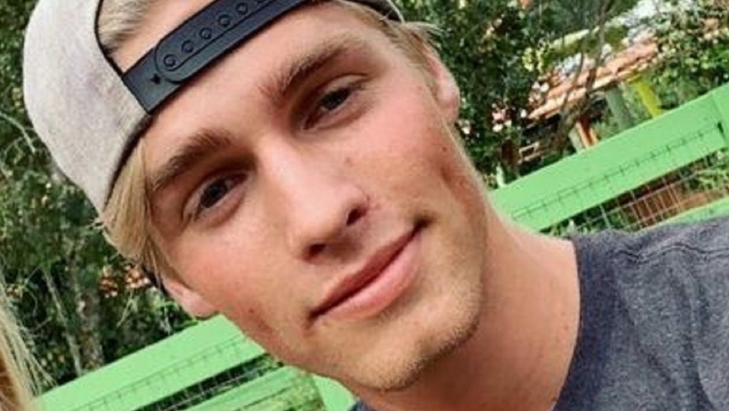 micah-plath's-instagram-is-turning-heads