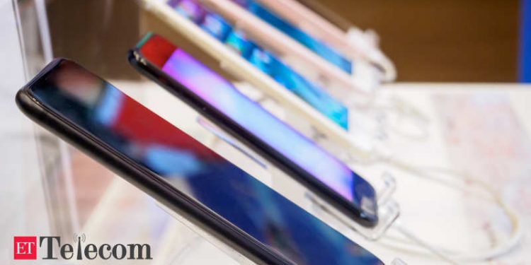 maharashtra-lockdown-may-wipe-out-9-month-recovery-of-offline-smartphone-retail