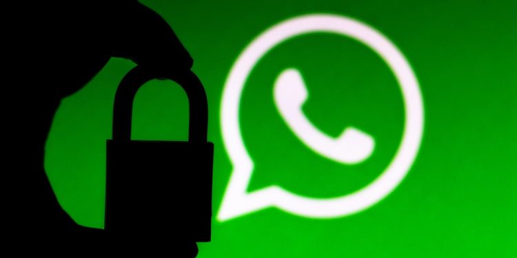 this-new-system-to-hack-whatsapp-is-hidden-among-your-friends'-messages