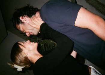 sofia-richie-makes-elliot-grainge-romance-instagram-official