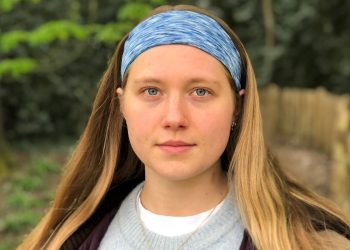 messaging-apps-like-snapchat-see-girls-sent-abusive-messages-by-boys-of-their-age,-and-they-feel-…