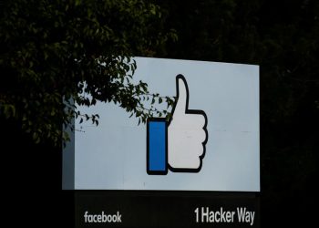 facebook-to-turn-menlo-park-headquarters-into-vaccination-site