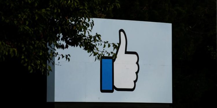facebook-to-turn-menlo-park-headquarters-into-vaccination-site