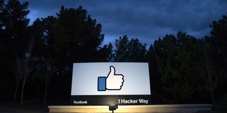 cybercriminals-bought-facebook-ads-for-a-fake-clubhouse-app-that-was-riddled-with-malware