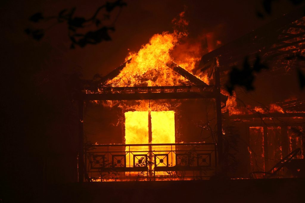 4-girls-ages-12-to-14-accused-of-setting-house-fire;-group-posted-snapchat-video-of-starting-blaze