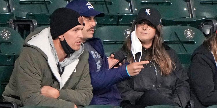 white-sox-fans-celebrate-on-twitter-after-carlos-rodon-no-hitter