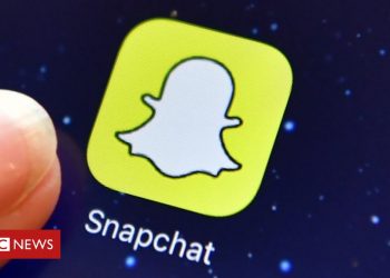 hertfordshire-police-officer-sent-sexual-to-teen-on-snapchat
