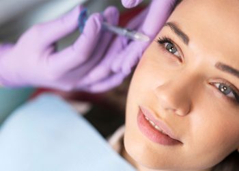 facial-filters-can-take-a-toll-on-teen-self-esteem-&-mental-health