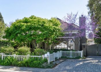 youtube-was-founded-in-the-garage-of-this-bay-area-home-for-sale