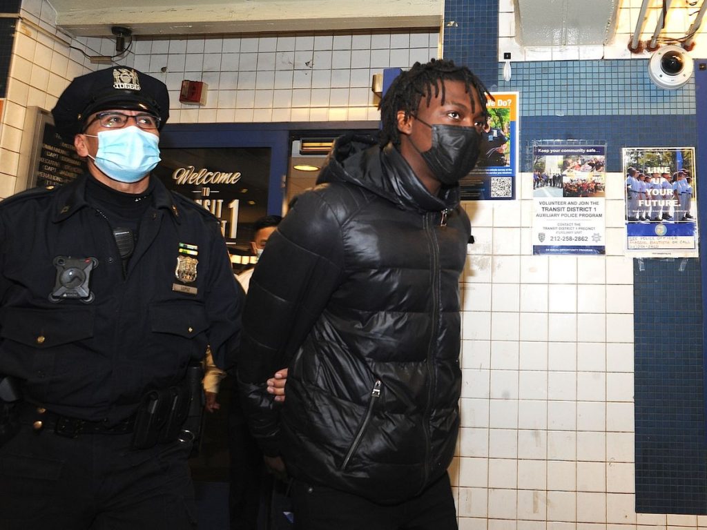 'f—-new-york!'-ohio-man-busted-with-ak-47-in-nyc-subway-station-posted-instagram-video-…