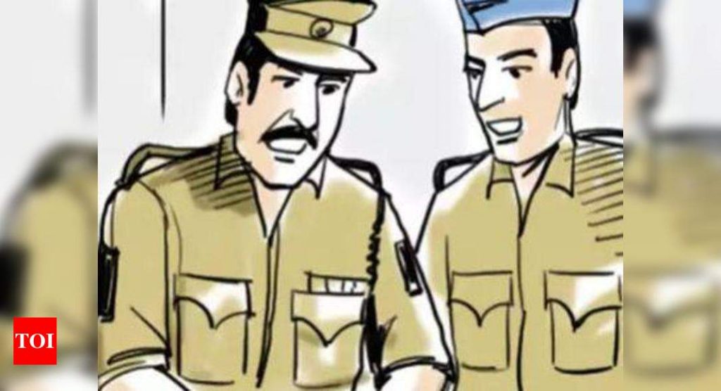 mumbai:-plaints-to-cops-via-whatsapp,-email