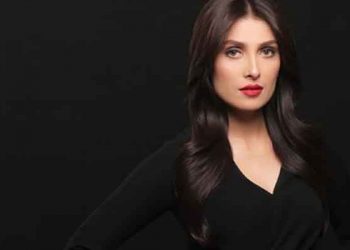 ayeza-khan-thanks-fans-as-she-nears-9-million-followers-on-instagram