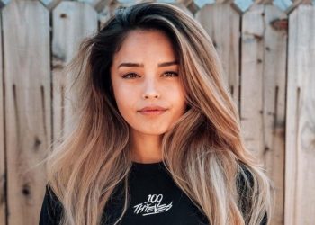 valkyrae-bluntly-denies-fan-request-to-go-to-prom-during-youtube-stream