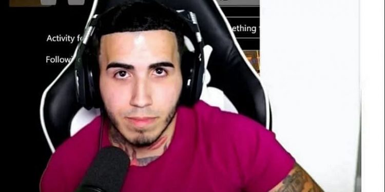 twitch-streamer-“nadexey”-catches-his-girlfriend-cheating-on-live-stream-after-a-strange-text-…
