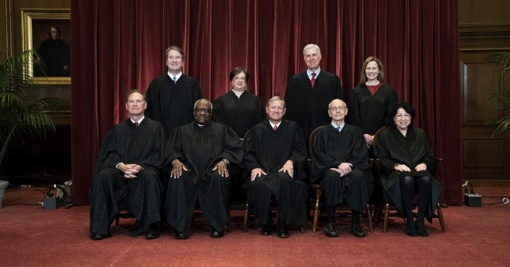 wary-supreme-court-weighs-student's-snapchat-profanity-case