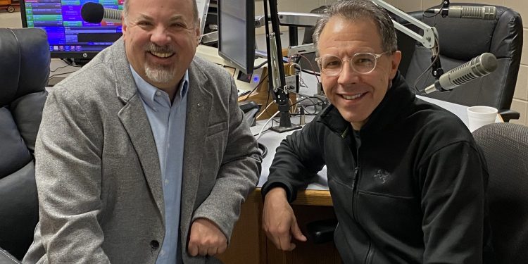 listen:-meet-the-man-who-interviews-old-guys-and-draws-their-airplanes