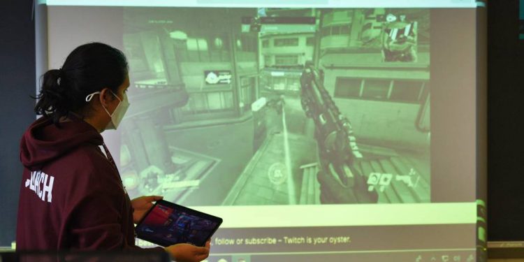 the-rising-popularity-of-esports-gaming