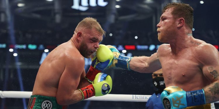 twitter:-pros-react-to-canelo-alvarez's-tko-victory-over-billy-joe-saunders