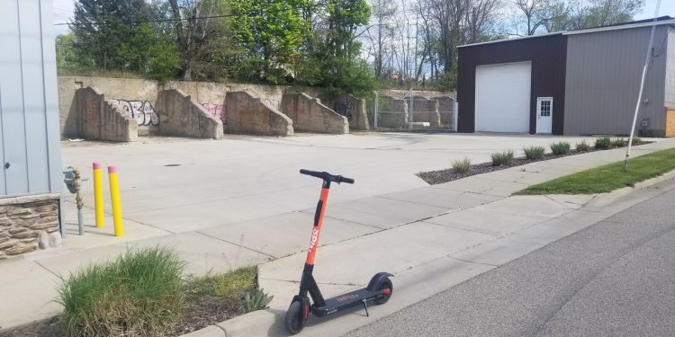 instagram-page-highlights-the-funny-side-of-misparked-scooters-in-grand-rapids