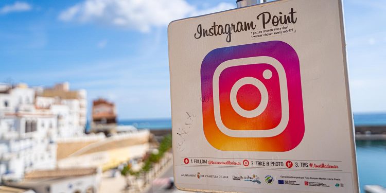 signal-buys-instagram-ads-to-highlight-facebook's-invasive-data-collection,-claims-to-be-…
