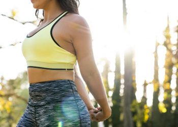 strengthen-and-sculpt-your-arms-with-these-20-minute-workouts-on-youtube