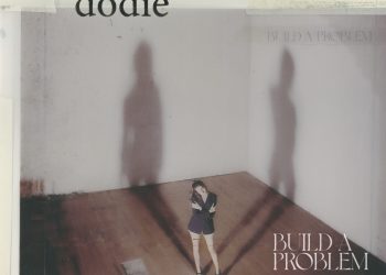 youtube-musician-dodie-hits-hard-with-debut-album-'build-a-problem'