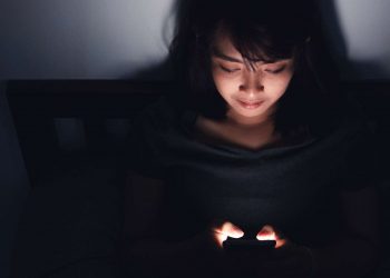 how-to-enable-snapchat's-dark-mode-on-your-iphone,-if-you-have-it