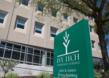 ivy-tech-foundation-provides-wi-fi,-laptops-for-earthstone-terrace-residents