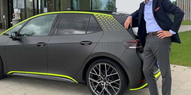 vw-ceo-shares-images-of-id-x-hot-hatch-concept-on-linkedin