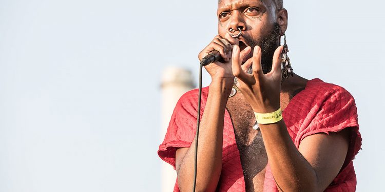 this-week's-livestreams-(metallica,-the-black-keys,-serpentwithfeet,-more)