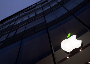 bill-gates'-trust-exited-apple-and-twitter-stock-here's-what-it-bought.