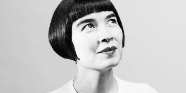 wondering-how-to-use-clubhouse?-here's-a-complete-guide