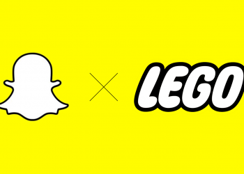 snapchat's-new-connected-lenses-let-you-build-lego-with-a-friend-in-ar