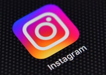 activists-join-call-for-facebook-to-drop-'tone-deaf'-instagram-for-kids-plan