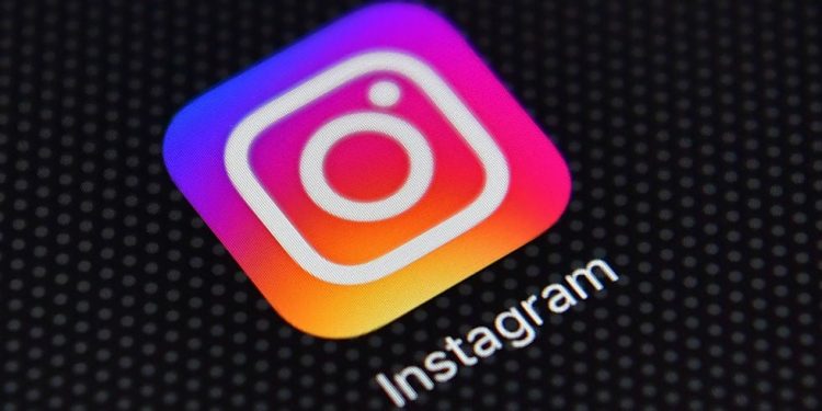 activists-join-call-for-facebook-to-drop-'tone-deaf'-instagram-for-kids-plan