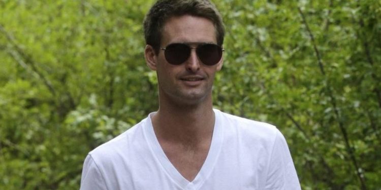 snapchat:-happy-to-pay-a-30-percent-commission-to-apple