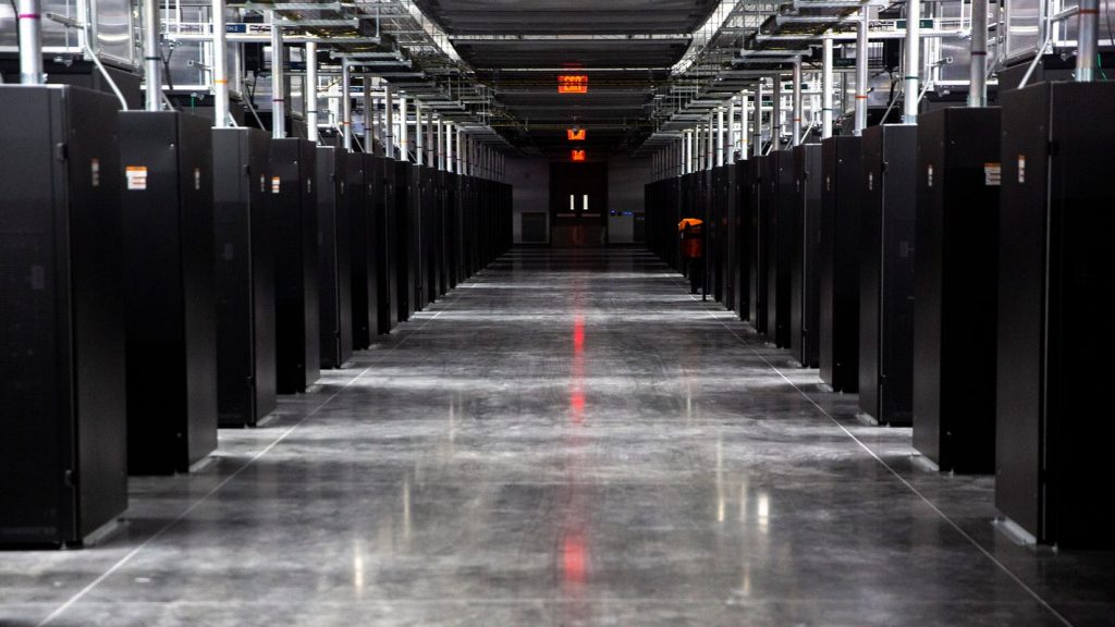 facebook-is-adding-two-new-buildings-to-its-altoona-data-center-—-one-will-store-your-old-…