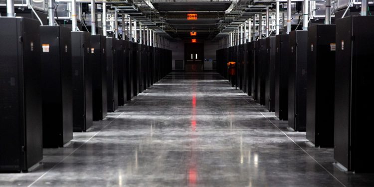facebook-is-adding-two-new-buildings-to-its-altoona-data-center-—-one-will-store-your-old-…