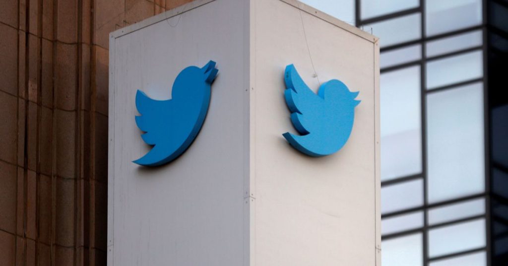 russian-court-fines-twitter-7-mln-roubles-for-failing-to-delete-content