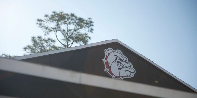south-fork-high-school-employee-charged-after-lewd-snapchat-with-student,-battery