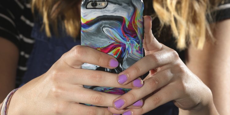 parents-to-facebook:-don't-make-a-kid-only-instagram,-just-a-better-instagram