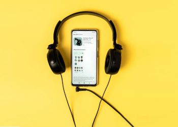 clubhouse-is-now-a-'midnight-drug'-in-india